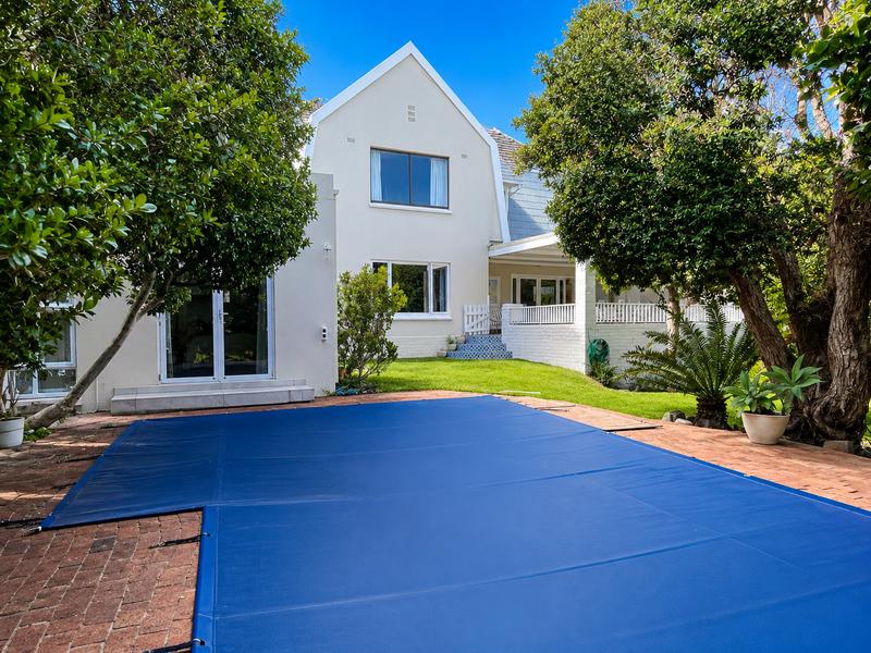 3 Bedroom Property for Sale in Camps Bay Western Cape